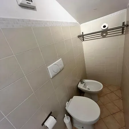 לינה וארוחת בוקר Domus Getsemani רומא